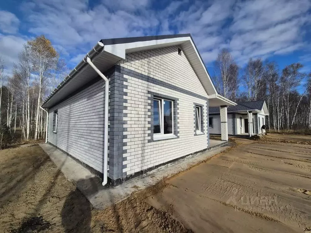 Дом в Тюменская область, Тюмень ул. Рублевская (100 м) - Фото 1