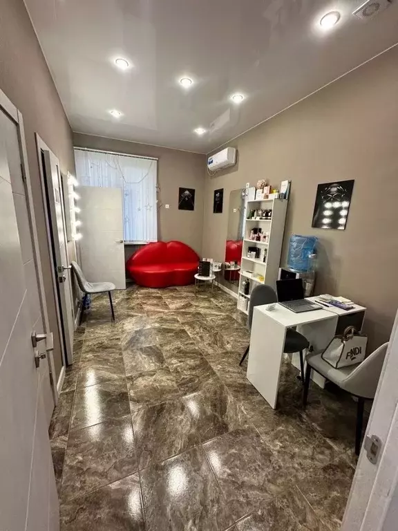 Офис в Крым, Керчь ул. Свердлова, 21 (15 м) - Фото 1