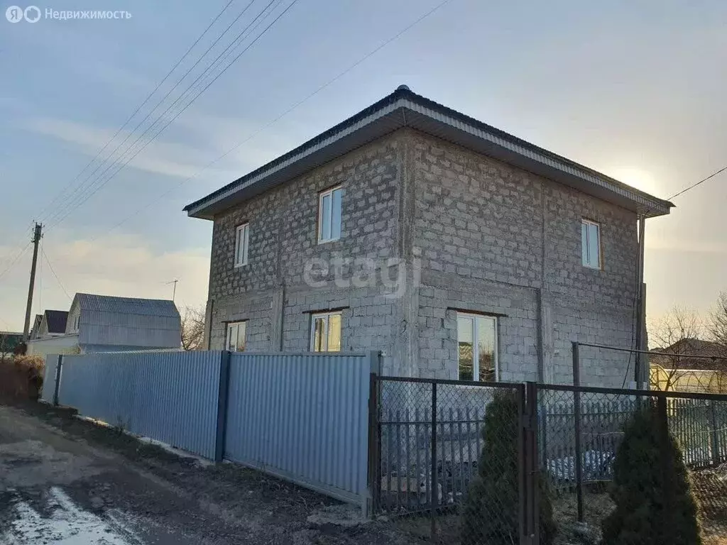 Дом в село Подстепки, Дачная улица (160 м) - Фото 0
