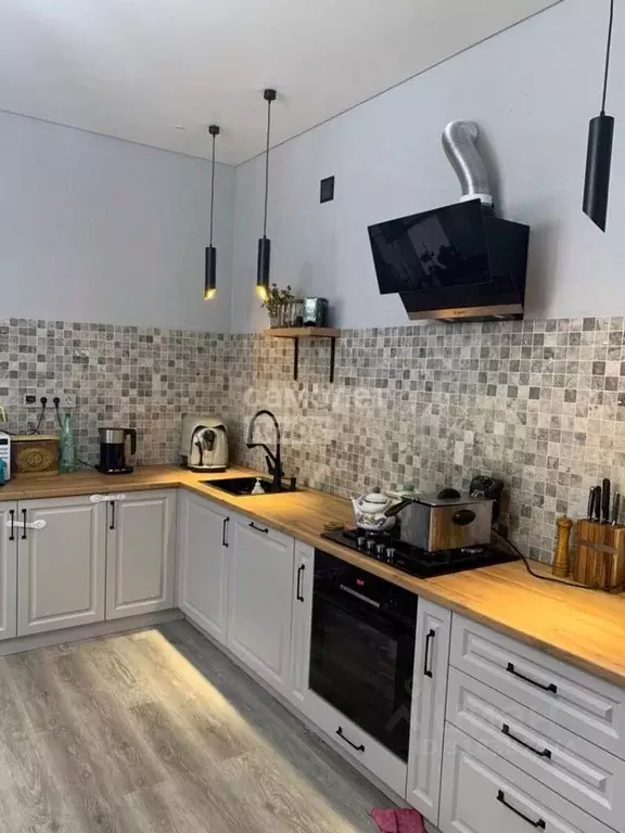 Дом в Ставропольский край, Пятигорск пл. Ленина (150 м) - Фото 0