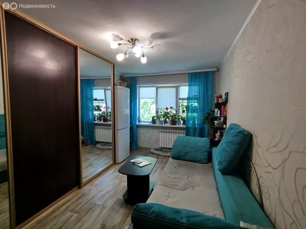 3-комнатная квартира: Иркутск, улица Розы Люксембург, 287 (62.1 м) - Фото 0