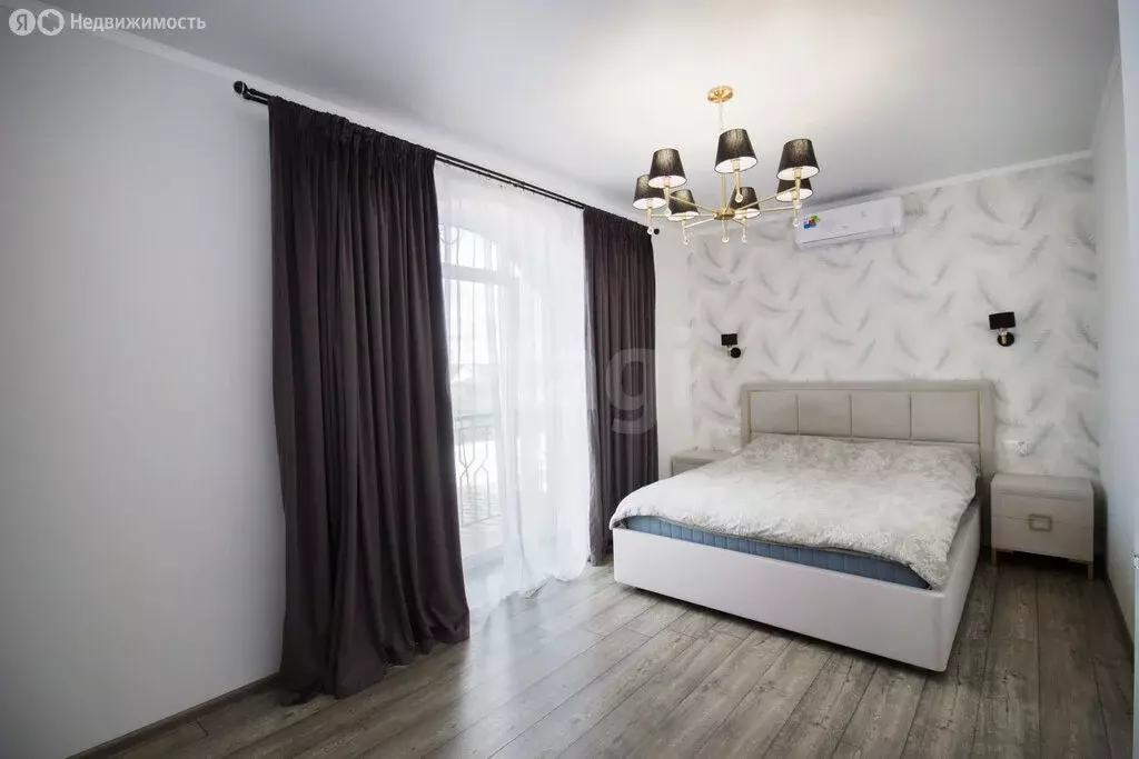 Дом в село Дворцы, Центральная улица (172 м) - Фото 2