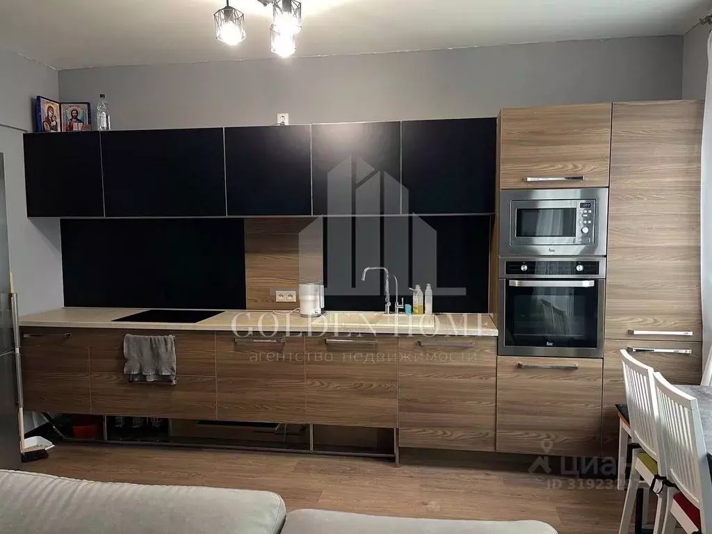 2-к кв. Санкт-Петербург ул. Красуцкого, 3М (66.7 м) - Фото 1
