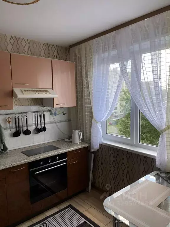 3-к кв. Челябинская область, Челябинск ул. Захаренко, 11 (64.9 м) - Фото 2
