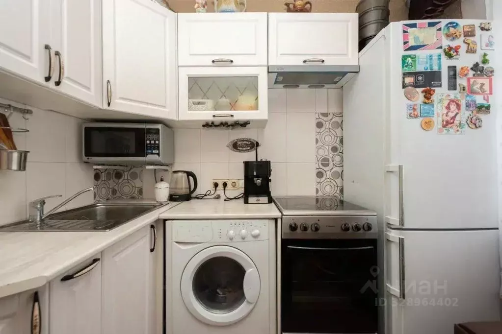 3-к кв. Иркутская область, Иркутск ул. Розы Люксембург, 233 (58.2 м) - Фото 1