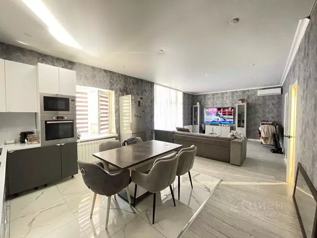 Дом в Северная Осетия, Владикавказ Учитель СТ, 303/1 (262 м) - Фото 1