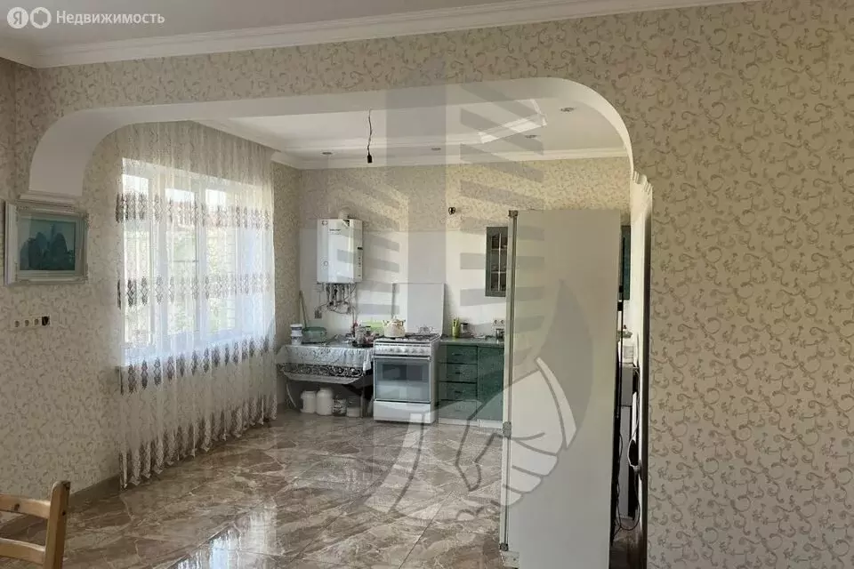 Дом в Новая Адыгея, Майкопская улица (174 м) - Фото 1