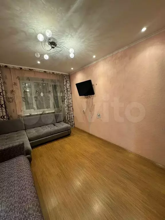 1-к. квартира, 40 м, 3/10 эт. - Фото 1