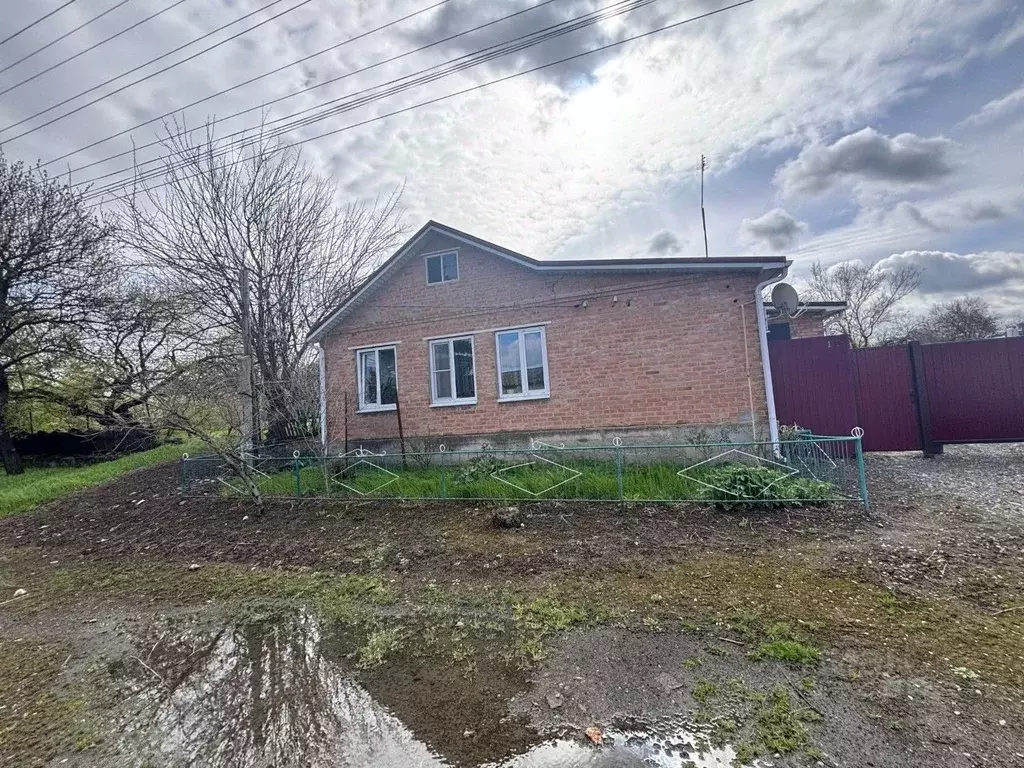 Дом в Ростовская область, Неклиновский район, с. Троицкое ул. Ленина ... - Фото 1