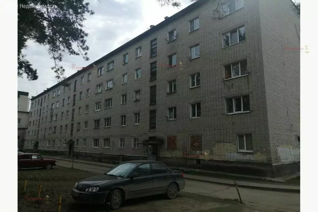 2-комнатная квартира: Екатеринбург, Хвойная улица, 76к2 (23 м) - Фото 1