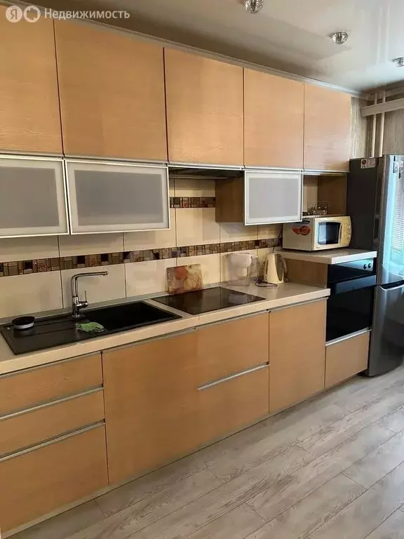 2-комнатная квартира: Черногорск, улица Генерала Тихонова, 11 (45.9 м) - Фото 1