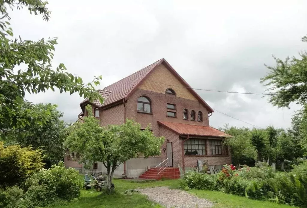 Дом в Калининград, Коммунальная улица (369 м) - Фото 0