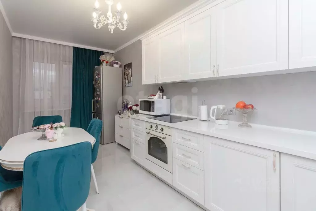2-к кв. Тюменская область, Тюмень ул. Клары Цеткин, 61к5 (63.0 м) - Фото 1