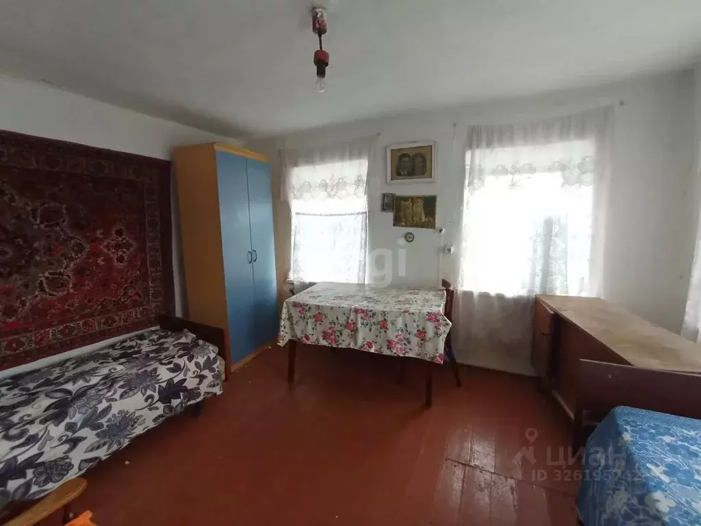 Дом в Краснодарский край, Ейский район, с. Кухаривка ул. Мира (37 м) - Фото 2