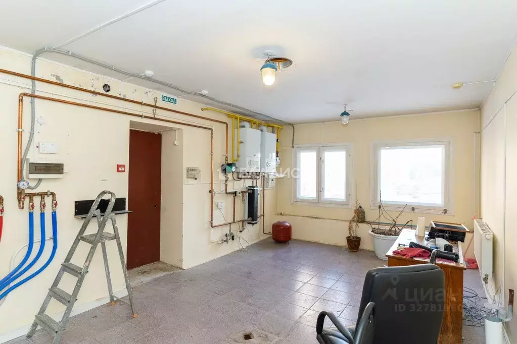 Офис в Владимирская область, Ковров ул. Строителей, 15с1 (849 м) - Фото 1