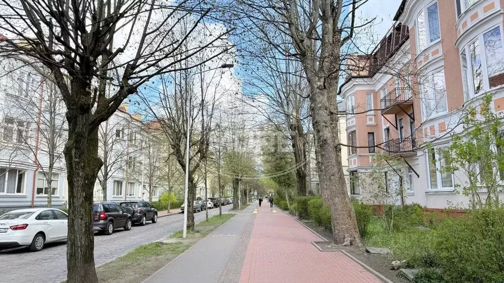 2-к кв. Калининградская область, Калининград Красная ул., 16 (57.4 м) - Фото 1