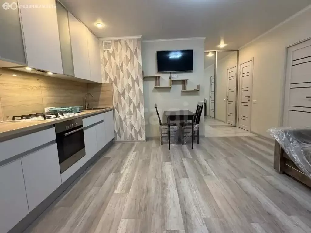 1-комнатная квартира: Чебаркуль, улица Крылова, 22 (36 м) - Фото 2