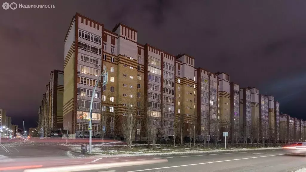 2-комнатная квартира: Тюмень, улица Раушана Абдуллина, 1 (83.8 м) - Фото 2
