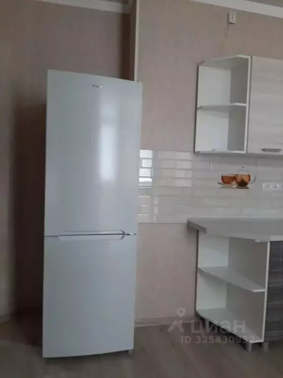 1-к кв. Крым, Симферополь ул. Батурина, 185 (37.0 м) - Фото 2