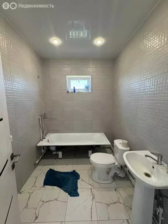 Дом в деревня Грановщина, улица Вячеслава Тихонова (180 м) - Фото 1