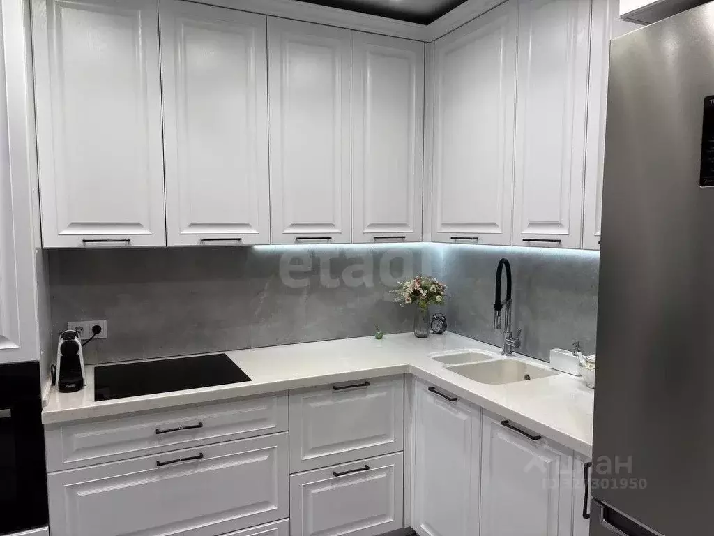 2-к кв. Иркутская область, Иркутск Байкальская ул., 424 (60.0 м) - Фото 1