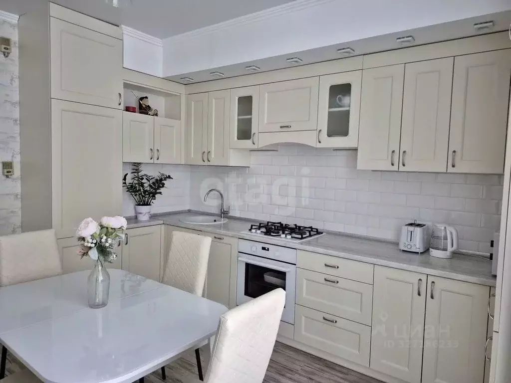 3-к кв. Калининградская область, Калининград ул. Виктора Денисова, 24 ... - Фото 1