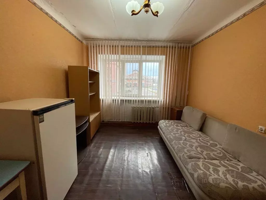 Комната Омская область, Омск Октябрьская ул., 120А (13.0 м) - Фото 1