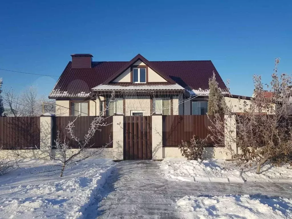 Дом в Белгородская область, Белгород ул. Имени Раздобаркина (120 м) - Фото 0
