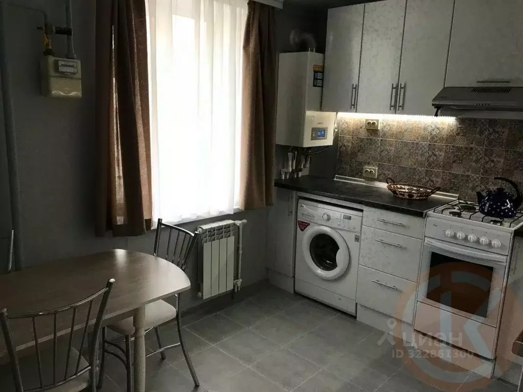 2-к кв. Крым, Евпатория просп. Победы, 87 (53.0 м) - Фото 2