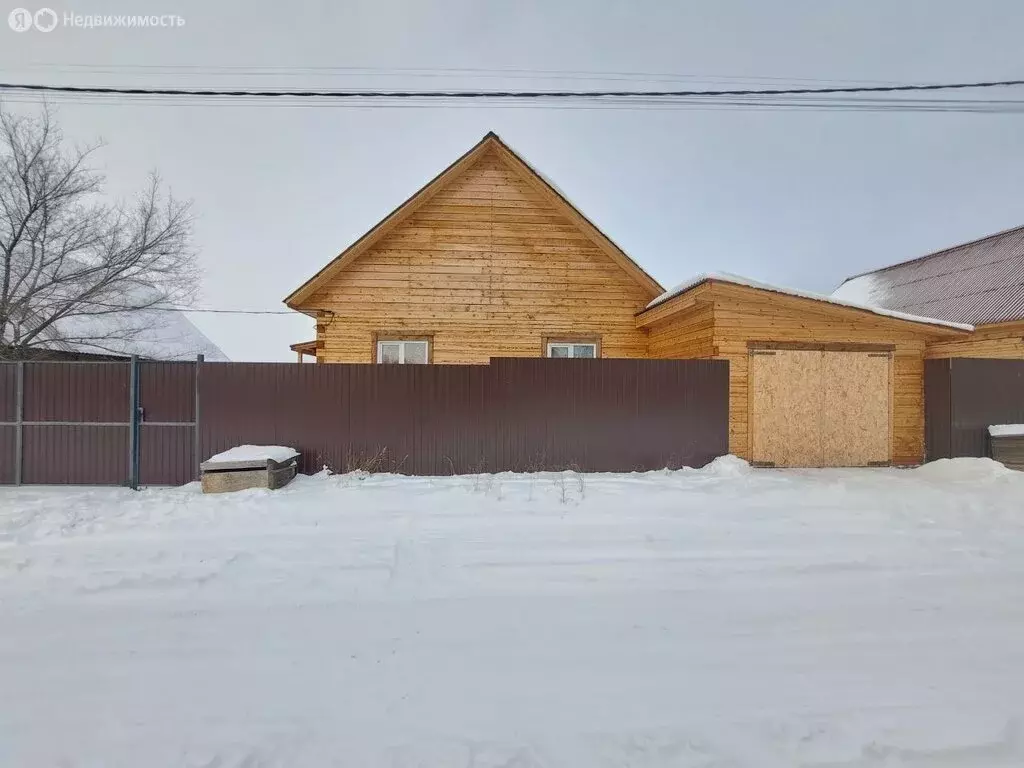 Дом в село Нижний Саянтуй, улица Ленина (152 м) - Фото 2