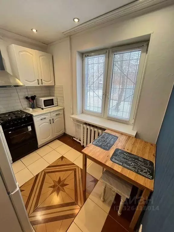 1-к кв. Тюменская область, Тюмень Военная ул., 23 (28.0 м) - Фото 1