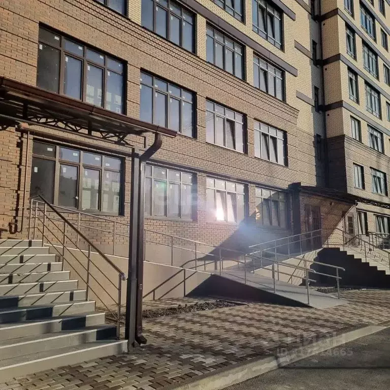 2-к кв. Северная Осетия, Владикавказ Курская ул., 2 (60.3 м) - Фото 1