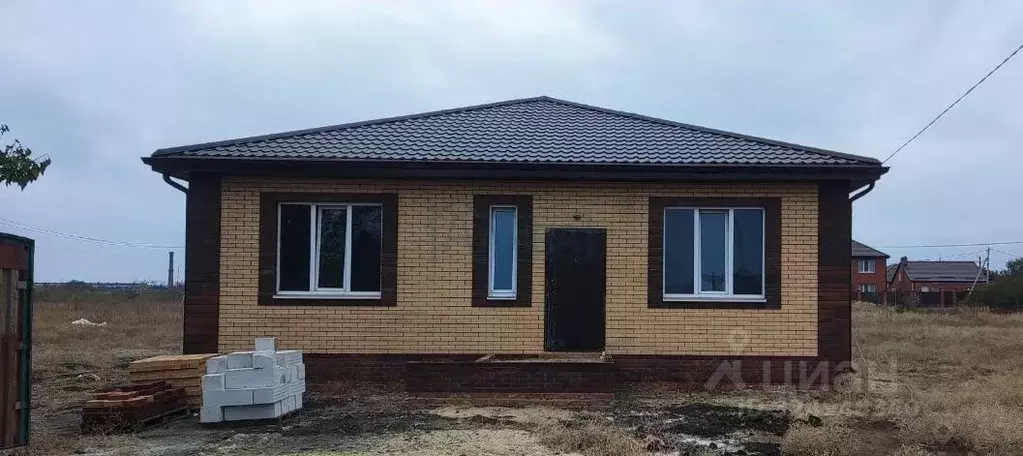 Дом в Ростовская область, Азов Азовский район, бул. Роз, 10 (110 м) - Фото 2