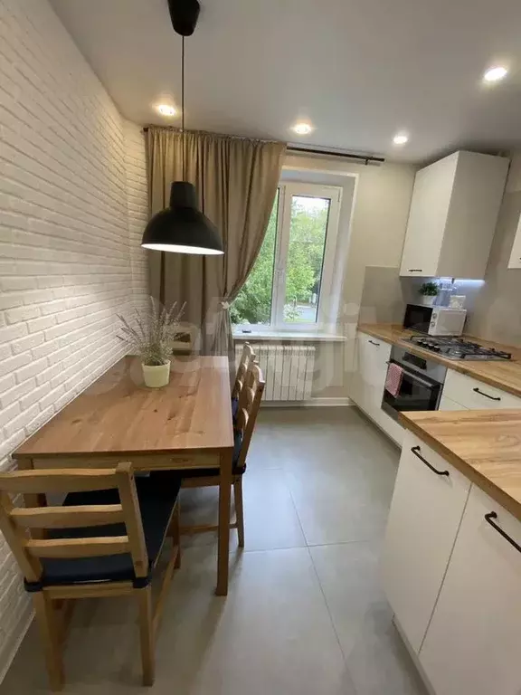 1-к. квартира, 39 м, 1/9 эт. - Фото 0