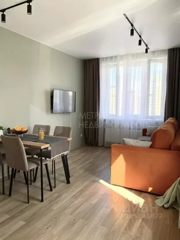 1-к кв. Тюменская область, Тюмень Новгородская ул., 22 (38.5 м) - Фото 1