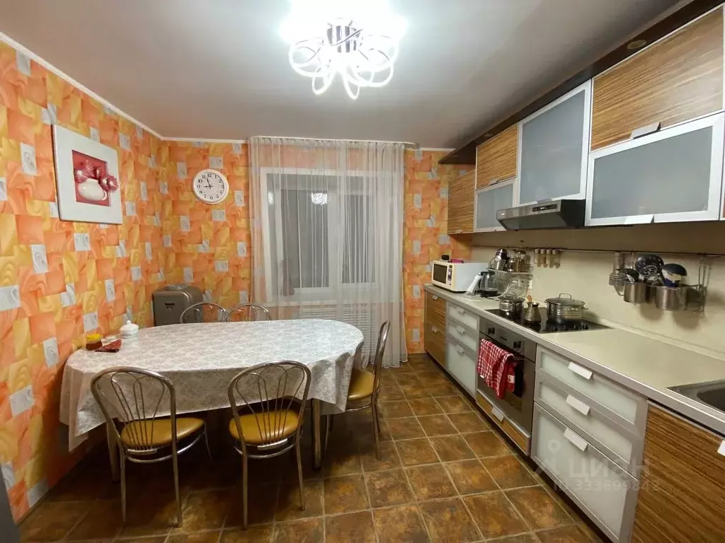3-к кв. Алтай, Горно-Алтайск Барнаульская ул., 4 (65.0 м) - Фото 1