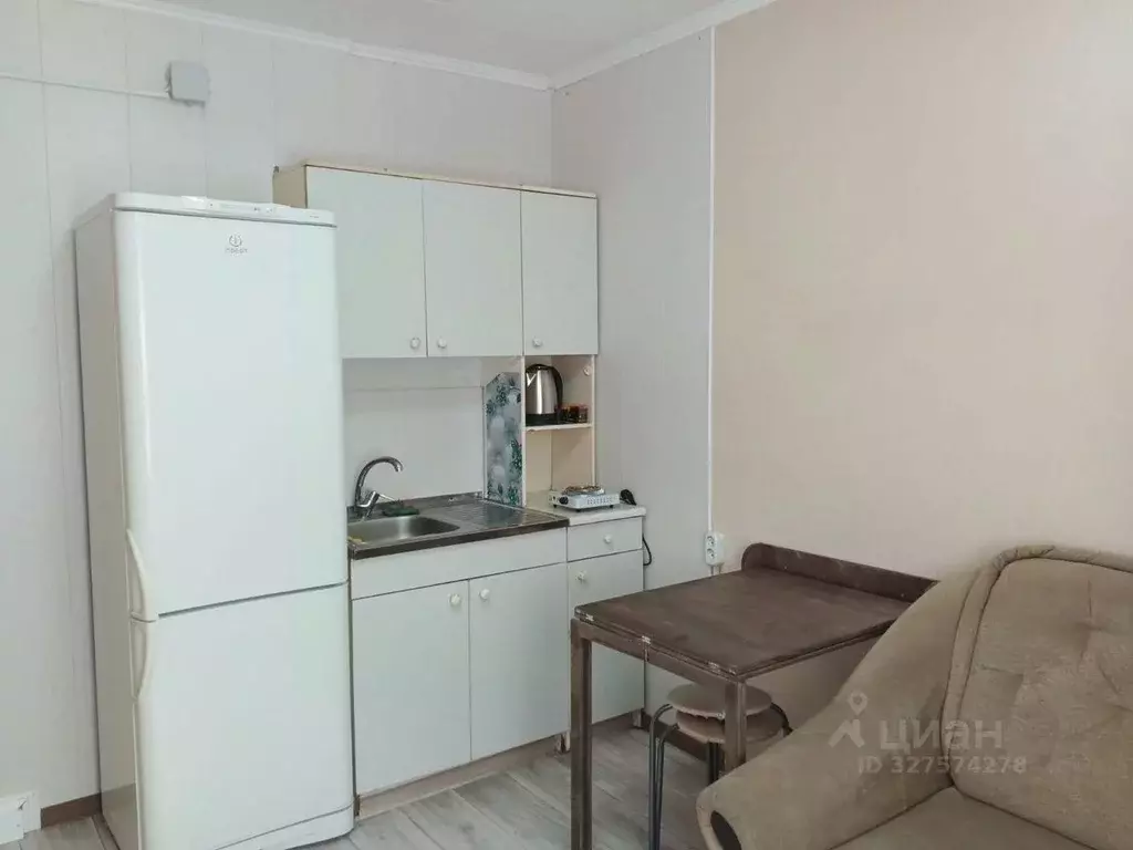 Комната Свердловская область, Екатеринбург ул. Июльская, 16 (11.5 м) - Фото 1