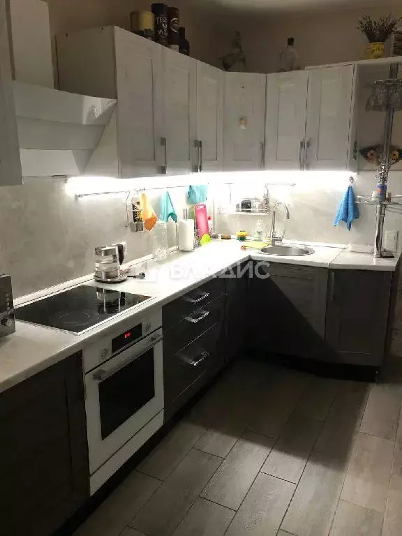 Продается 3-комнатная квартира - Фото 1