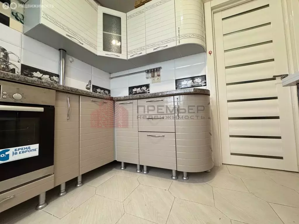 3-комнатная квартира: Волгоград, улица Дзержинского, 41 (56 м) - Фото 1