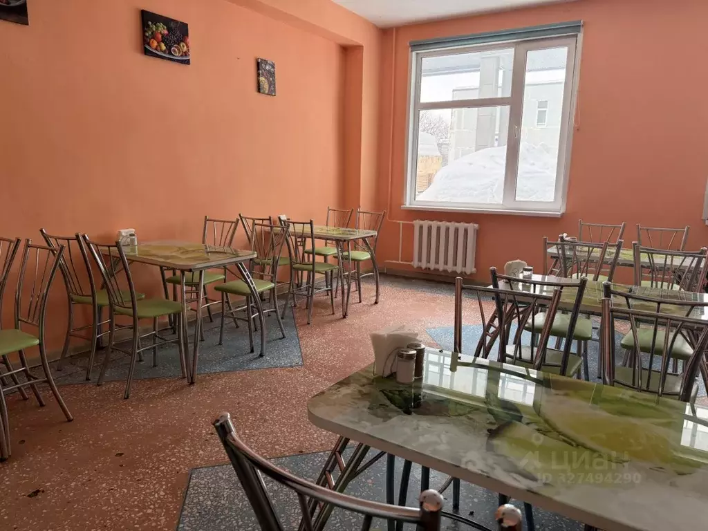 Помещение свободного назначения в Пензенская область, Пенза просп. ... - Фото 1