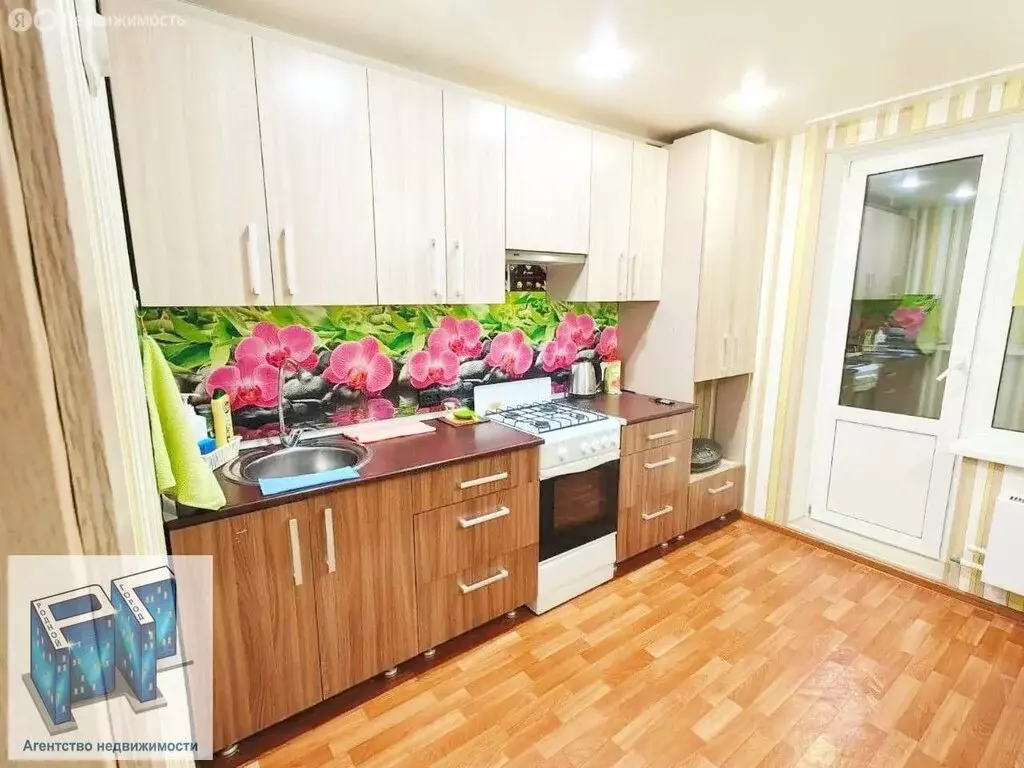 2-комнатная квартира: Волжский, улица имени Генерала Карбышева, 130 ... - Фото 1