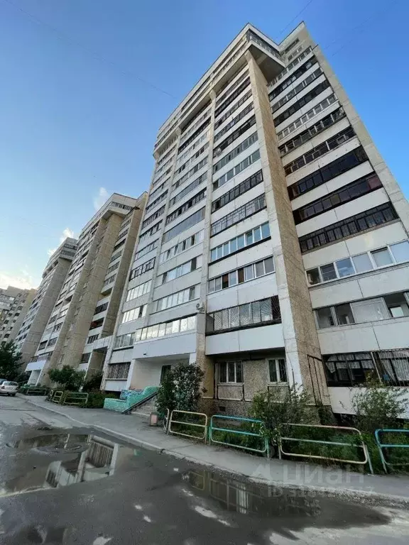 4-к кв. Свердловская область, Екатеринбург ул. Победы, 37 (84.1 м) - Фото 0
