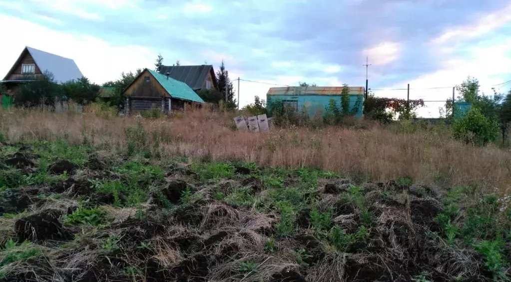 Участок в Башкортостан, Чишминский район, Аровский сельсовет, д. ... - Фото 0