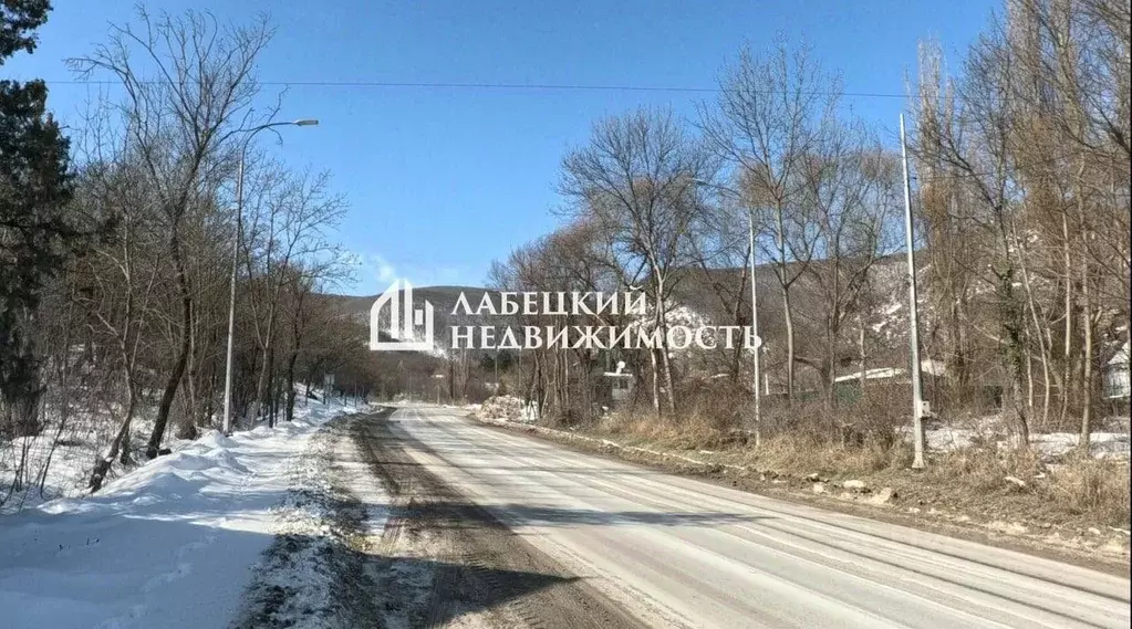 Участок в Крым, Белогорский район, Курское с/пос, с. Тополевка ул. ... - Фото 1