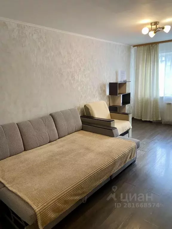 2-к кв. Сахалинская область, Южно-Сахалинск ул. Ленина, 303 (50.0 м) - Фото 0