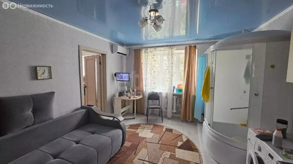 2-комнатная квартира: Астрахань, улица Адмирала Нахимова, 113 (36 м) - Фото 1