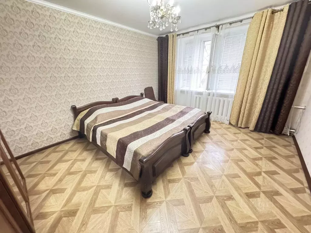 3-к кв. Ставропольский край, Кисловодск ул. Островского, 36 (86.0 м) - Фото 1