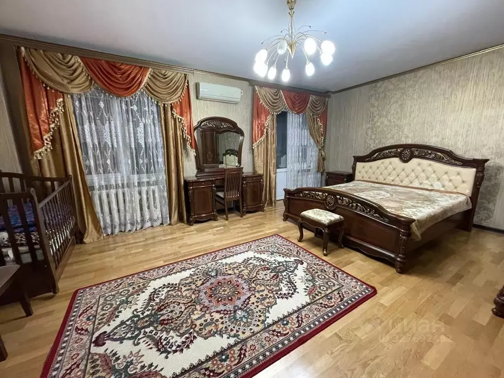 3-к кв. Астраханская область, Астрахань ул. Сен-Симона, 46 (106.0 м) - Фото 1