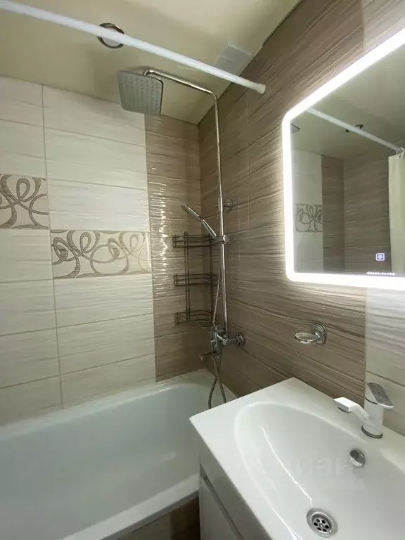 2-к кв. Пензенская область, Заречный ул. Конституции СССР, 27 (73.0 м) - Фото 1