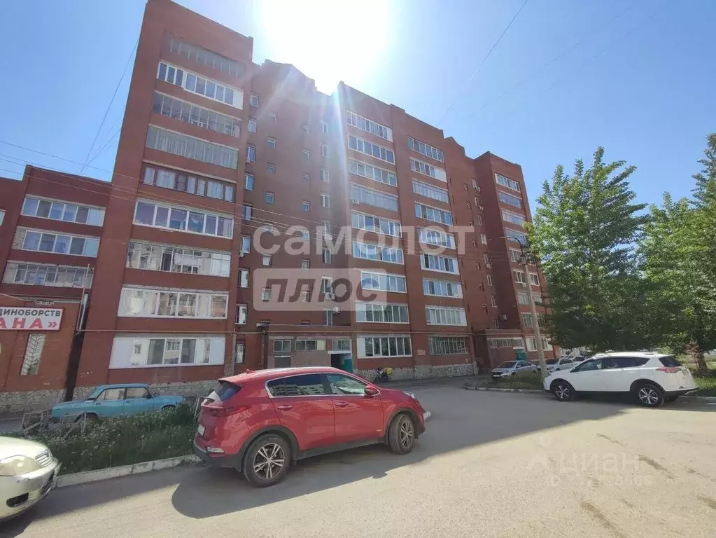 3-к кв. Башкортостан, Уфа ул. Набережная реки Уфы, 63 (60.3 м) - Фото 1